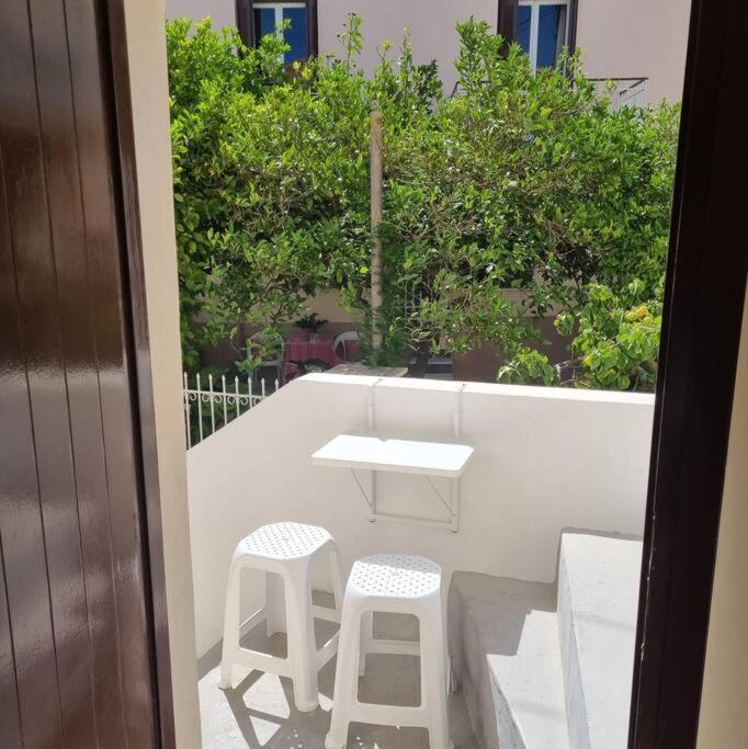 Evi'S Touch 1 Apartment Poros Town Exterior photo